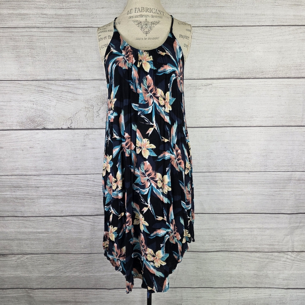 Roxy Asymmetrical Floral Sleeveless Dress T Back Design With Keyhole